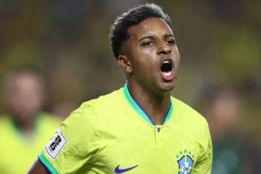 Imprensa espanhola exalta Rodrygo na seleção: ‘Líder e herói’