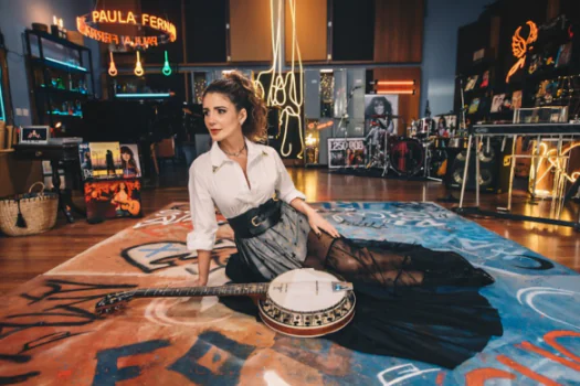 Paula Fernandes lança videoclipe inédito de “Até Ontem”