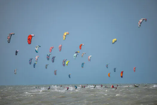 Beach Park recebe o maior rally de kitesurf do mundo nesta quarta-feira (23)