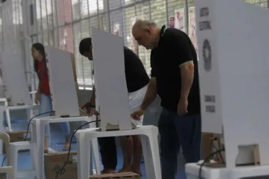 Segundo turno das eleições acontece neste domingo