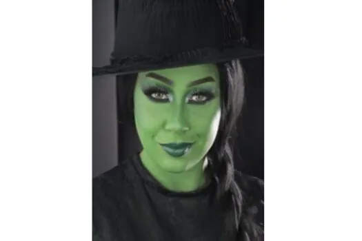 Camila Pudim interpreta Elphaba de Wicked em novos vídeos virais