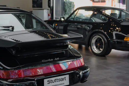 Exposição 50 Anos do 911 Turbo na Stuttgart Porsche: todas as gerações do modelo que virou referência de carro esporte