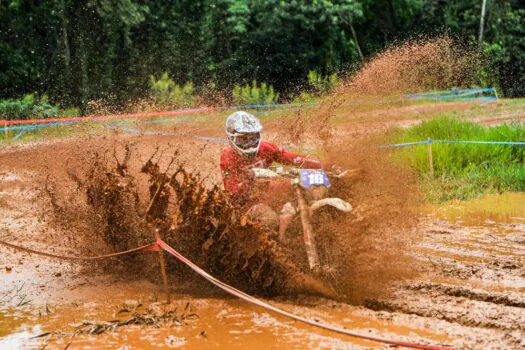 Vitória da Fantic Racing Brasil, com Flávio Volpi, na última rodada do Brasileiro de Enduro