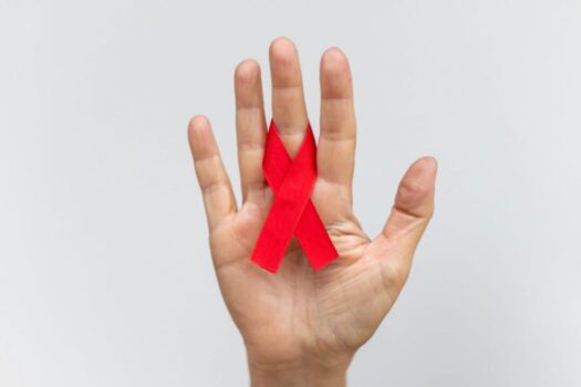 Dia Mundial de Combate à Aids: campanha ‘Fique Sabendo’ mobiliza SP contra HIV e sífilis