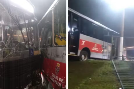 Acidente entre dois ônibus em frente ao Shopping Aricanduva deixa ferido