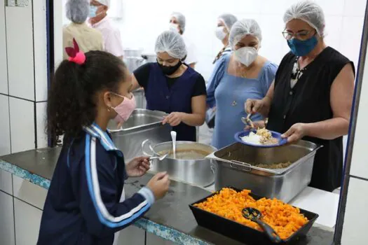 Em Diadema, alimentação escolar vai muito além do prato