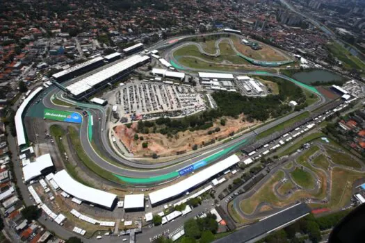 Problemas no acesso e tempestade marcam fim de semana do GP de São Paulo em Interlagos