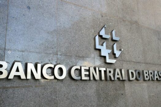 60 Anos do Banco Central: Um Marco na História Econômica do Brasil e a Luta por Autonomia