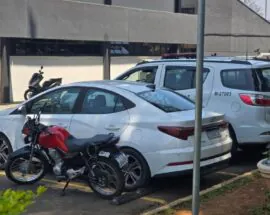 Título do post: Polcia Militar recupera carro roubado o prende suspeitos no Graja