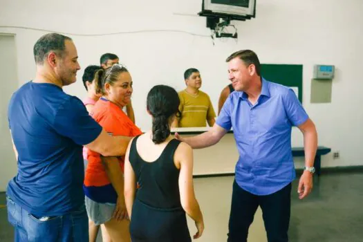 Prefeito Orlando Morando entrega reforma da sala multiuso do CREC Pauliceia