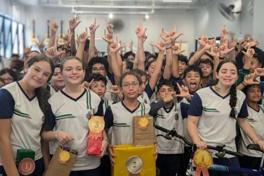 Campeonato de tabuada agita escola municipal de São Caetano 