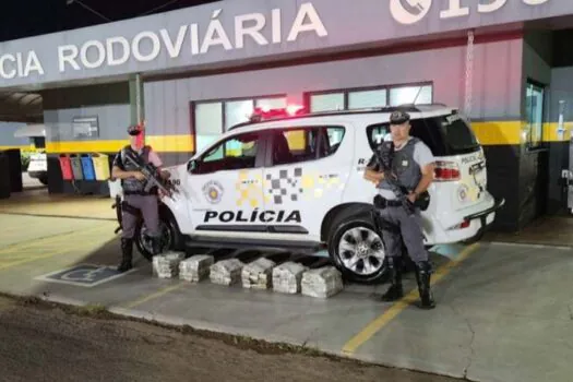 Homem é preso ao transportar quase 100 kg de maconha em carro furtado no interior de SP