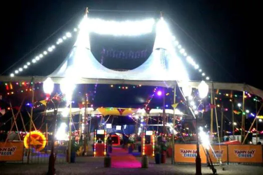 O Gigante Happy Day Circus chega a Santo André