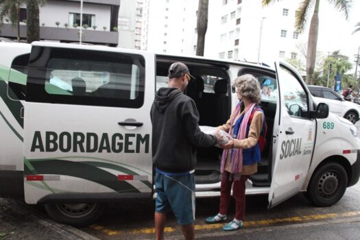 Santos promove mais de 16 mil abordagens sociais