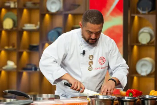 José Roberto vence o MasterChef com menu nordestino