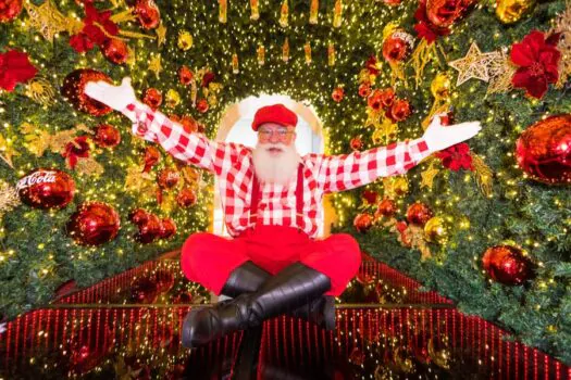 Parque de Natal em parceria com a Coca-Cola é tema de decoração no Mooca Plaza