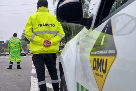 Ribeirão Pires realiza operação “Pare e Siga” para pavimentação de via no Centro Alto