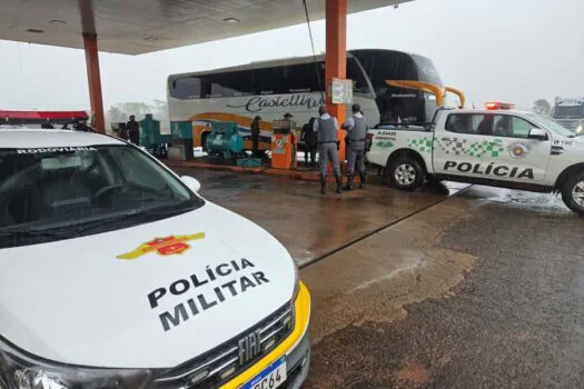 PM Ambiental resgata pássaros nativos transportados em malas no interior de SP