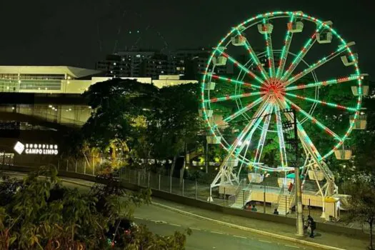 Roda-gigante é a mais nova atração do Shopping Campo Limpo neste período de Natal