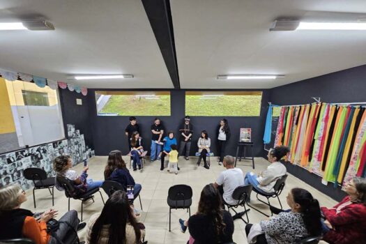 Sedinéa Giampietro recebe homenagem durante a 25ª Mostra de Teatro da Estância