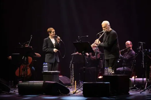 Stacey Kent e Danilo Caymmi cantam Tom Jobim