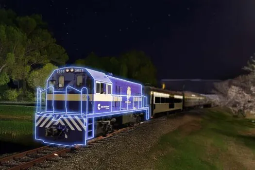 Trem da República lança Expresso de Natal com passeio noturno e jantar especial