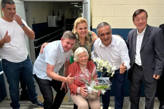 Vovó Nair, TikToker de São Bernardo, celebra 94 anos