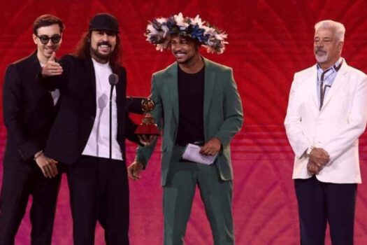  Xamã recebe Grammy Latino pela primeira vez