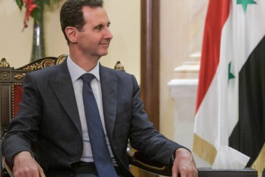 Rebeldes tomam Damasco e Assad abandona capital