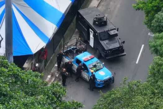 Polícia Militar realiza operação na Rocinha, RJ