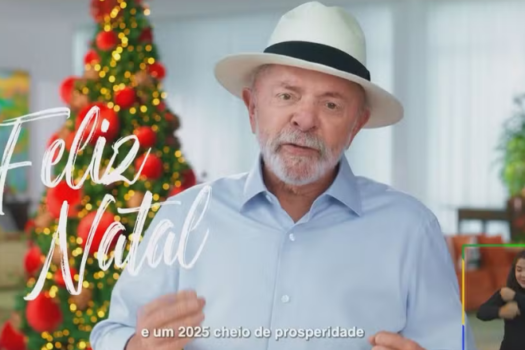 Lula defende união e esperança em mensagem de Natal