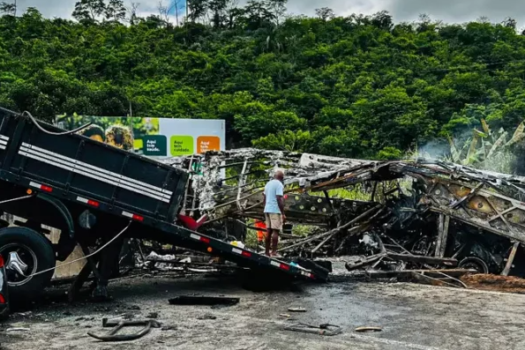 Tragédia na BR-116: Acidente envolvendo ônibus deixa 37 mortos