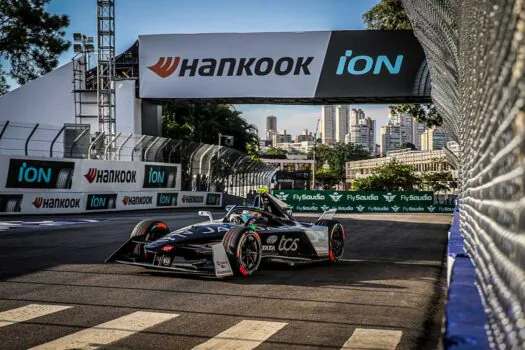 Hankook apresenta tecnologia iON em testes pré-temporada da Fórmula E 11; inovação promete revolucionar corridas elétricas