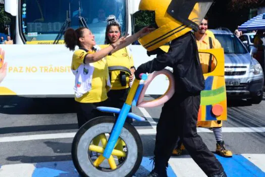 Santo André realiza ação educativa de conscientização para um trânsito seguro