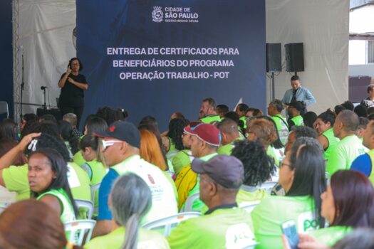 Prefeitura de SP celebra a formatura de mais de 300 beneficiários do Programa Operação Trabalho