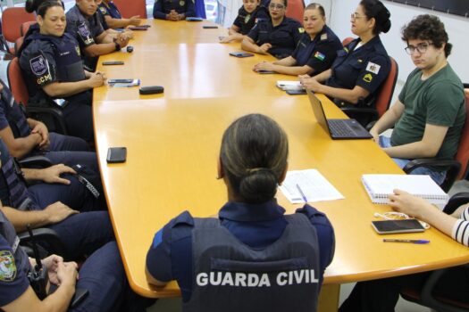 GCM de Ribeirão Pires participa de reunião sobre Patrulha Maria da Penha