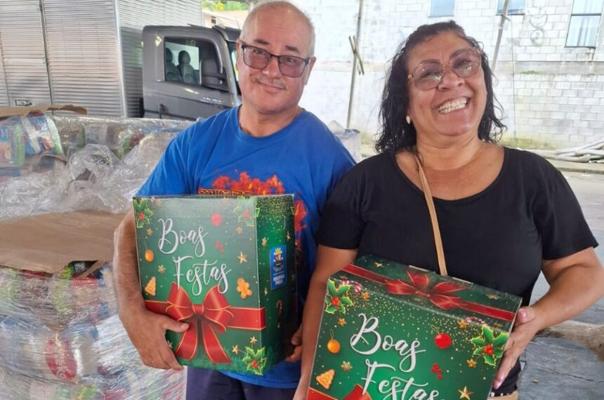 Kits de Natal - Prefeitura de Ribeirão Pires