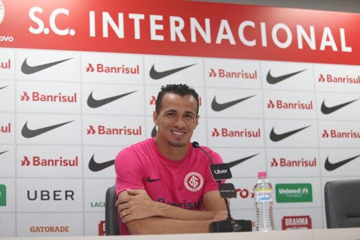 Leandro Damião deseja voltar ao Internacional para se aposentar