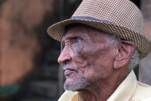 Mestre Laurentino, ícone do rock no Brasil, morre aos 98 anos