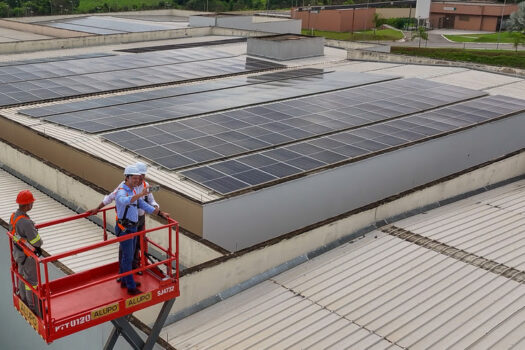 Hospital público de Goiás inaugura primeira usina solar própria