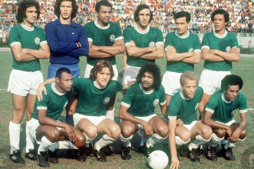 Memórias da Final do Paulistão de 1974: A Grande Decisão entre Palmeiras e Corinthians