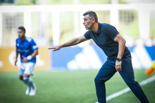 Grêmio está por detalhes de anunciar o técnico Pedro Caixinha