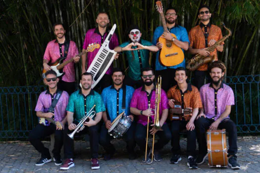 Carnaval de São Luiz do Paraitinga com a Banda Estrambelhados chega à cidades próximas a São Paulo