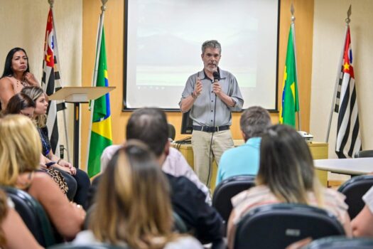 Governo de SP se reúne com municípios da Baixada Santista para suporte aos casos de gastroenterite