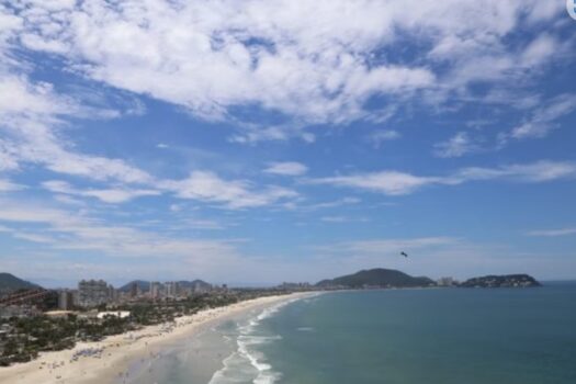 Turista de São Paulo perde a vida em afogamento na Praia da Enseada, Guarujá