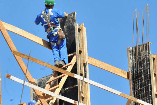 Indústria da construção tem o melhor desempenho do ano em outubro