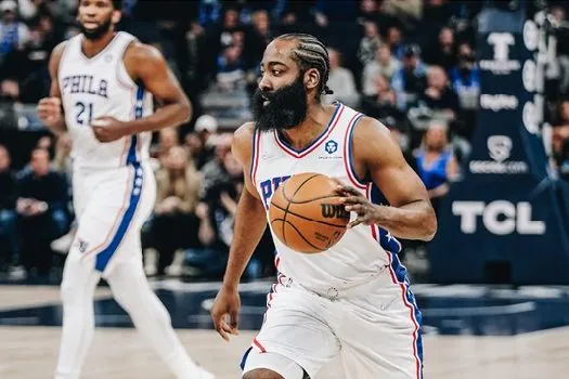 James Harden estreia nos 76ers com double-double e vitória sobre o Timberwolves