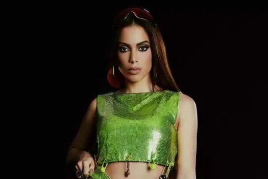 Anitta lança ‘A Favela Love Story’, pacote com ‘Funk Rave’ e duas inéditas