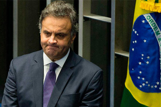 Hashtag #AécioNaCadeia vira assunto mais comentado nas redes sociais