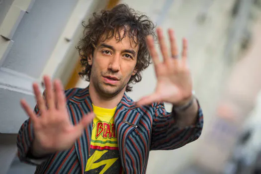 Albert Hammond Jr, The Aces e Beartooth são atrações de festival virtual nesta sexta